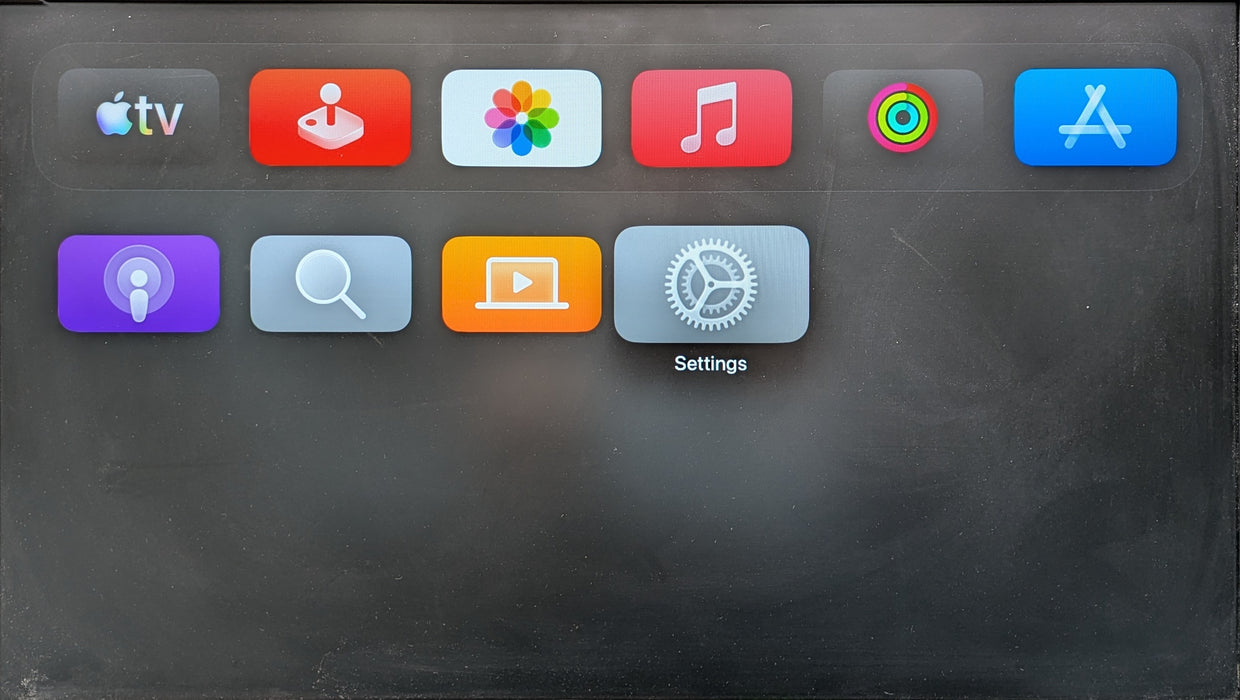 Apple TV (4th Generation) 64GB HD Media Streamer, A1625 w/ Remote