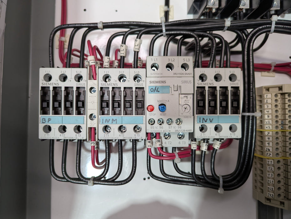 SIEMANS SERIES II MAGNETIC STARTER, READ