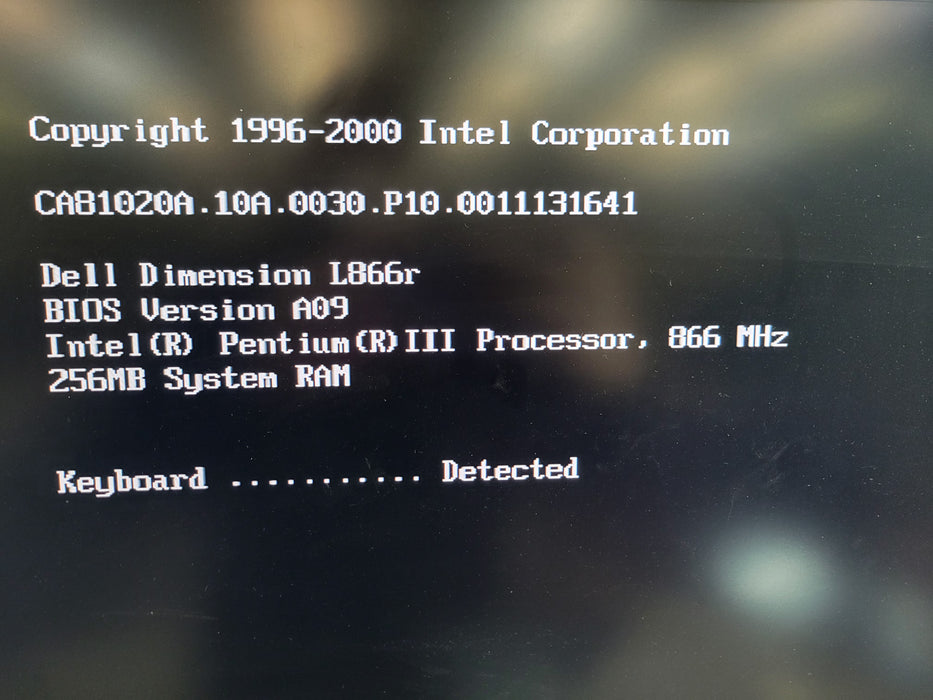 Dell Dimension L866r - Intel Pentium III 866MHz 256MB RAM NO HDD