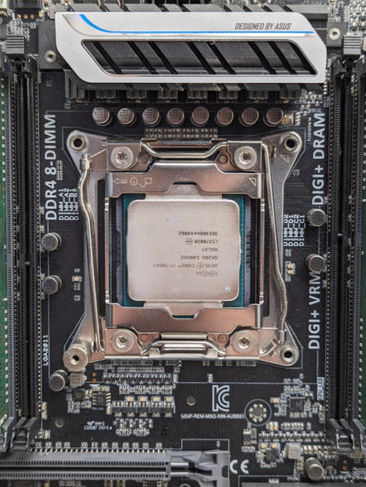 ASUS X99 X99-A/USB 3.1 with Intel Core i7-5960X @ 3.00GHz (8C 16T) 16GB RAM - -