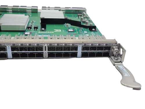 Brocade FC16-48, 16GB 48 Ports Blade for DCX 8510 Q!