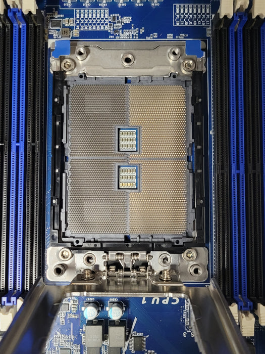 Gigabyte R282-Z93 12x3.5" Barebones Server 2x 2000W | Supports EPYC & NVMe, READ