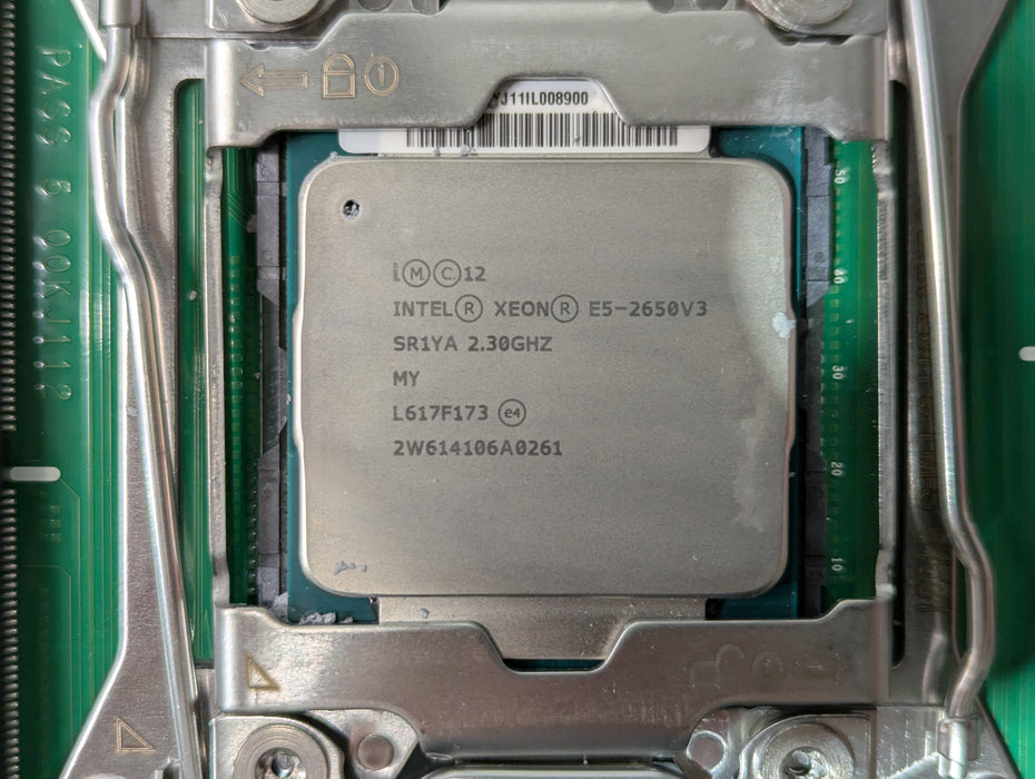 Lenovo Flex System X240 M5 Server Blade 9532-AC1 w/2x Xeon E5-2650v3, No RAM&HDD