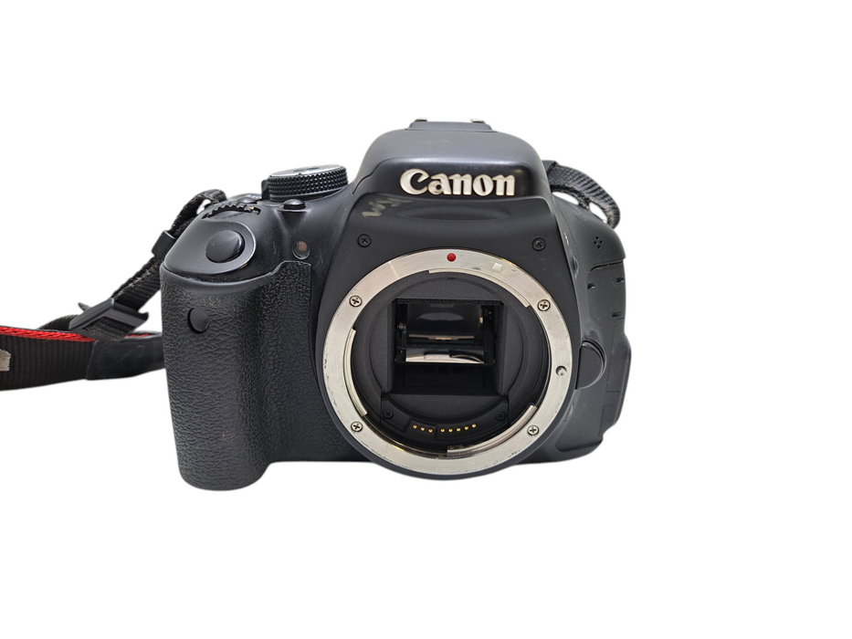 Canon EOS Rebel T3i 600D 18MP Digital SLR Camera Body *READ*