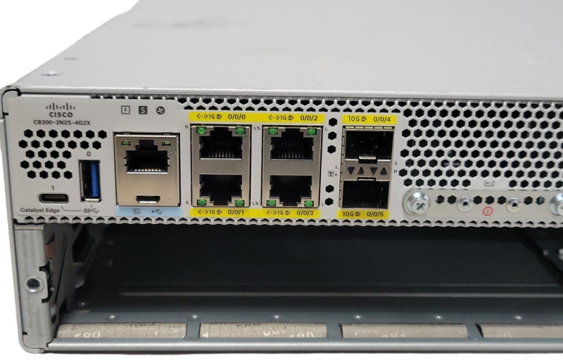 Cisco C8300-2N2S-4G2X Router Chassis No Power supply, READ _