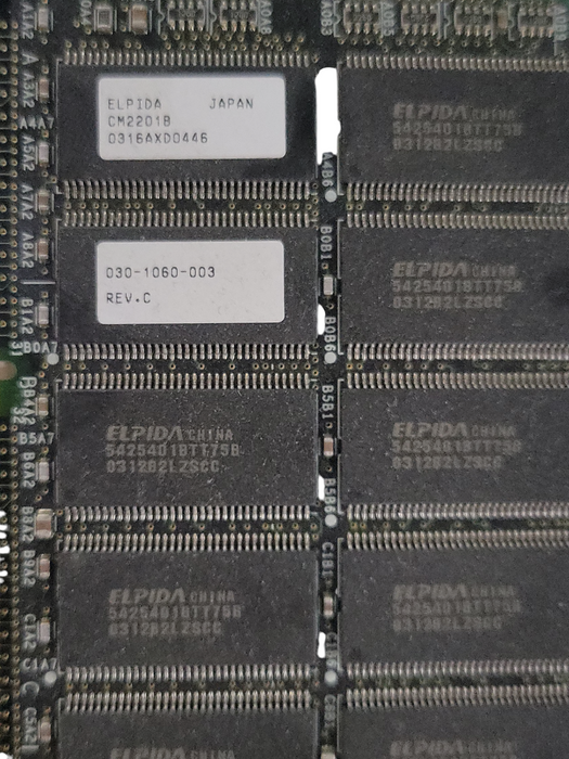 SGI Silicon Graphics Fuel Workstation CMN017- R16000 800MHz CPU 4GB RAM (READ)