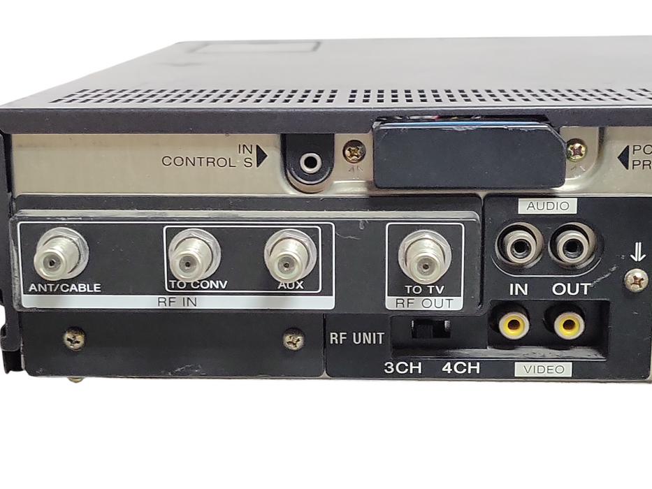 Sony Video 8 Cassette Recorder EV-A300U Powers On, READ