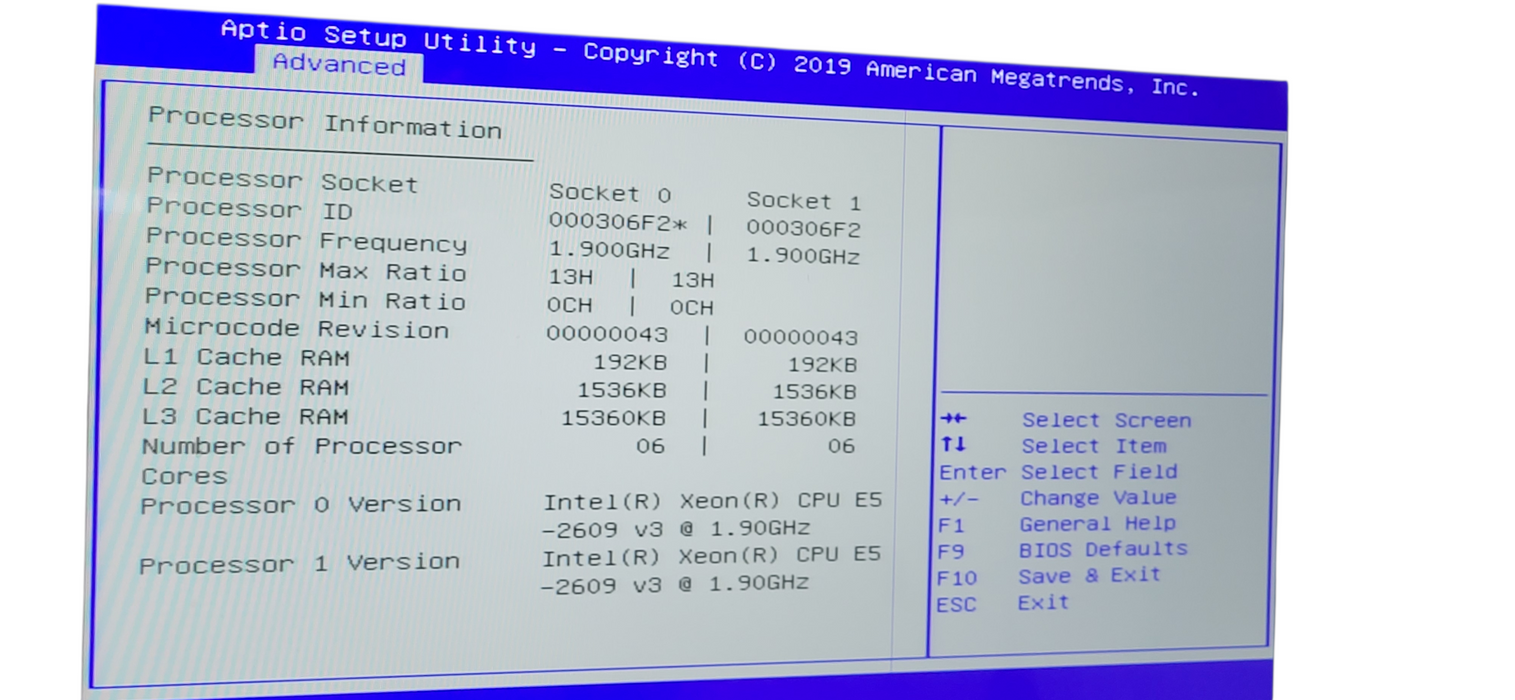 CISCO USC C220 M4 2x Xeon E5-2609 V3 CPU| 16GB RAM |2x770W | 12G Raid