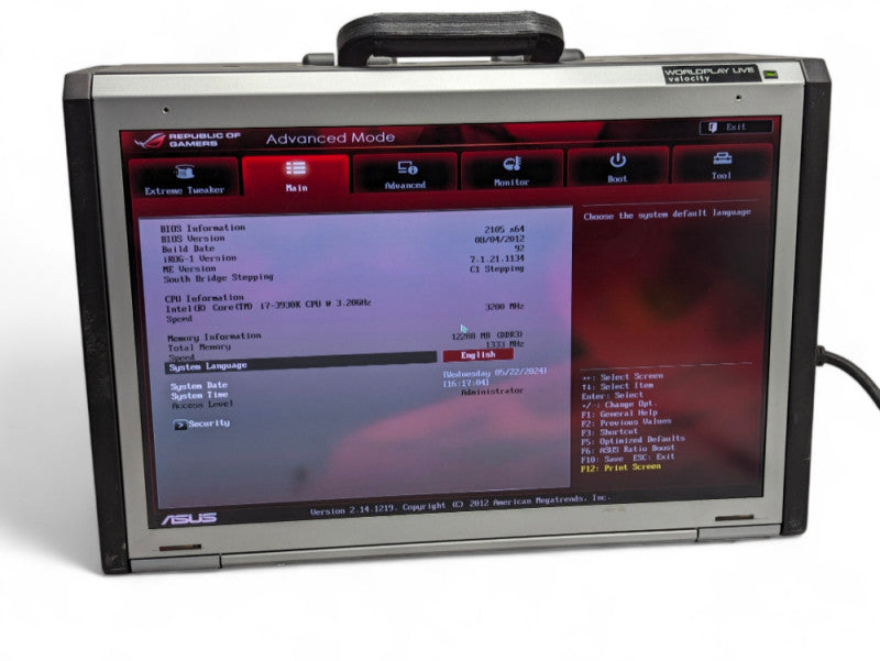 Livestream HD500 LAN party very portable computer with built in side display  -