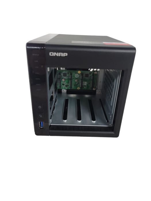 QNAP TS-451+, 4 Bays NAS Enclosure READ !
