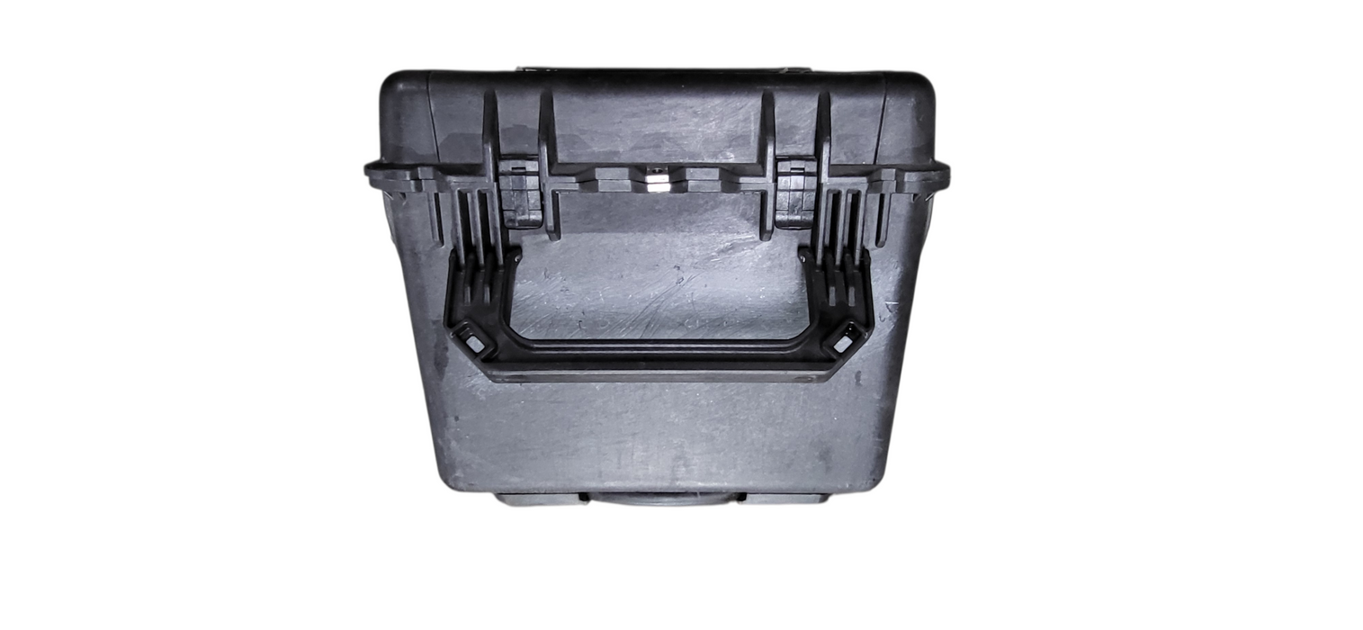 Pelican 1650 Protector Case Black Rolling Waterproof