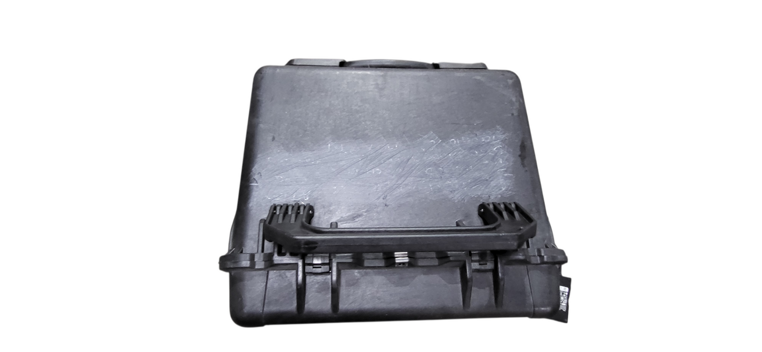 Pelican 1650 Protector Case Black Rolling Waterproof