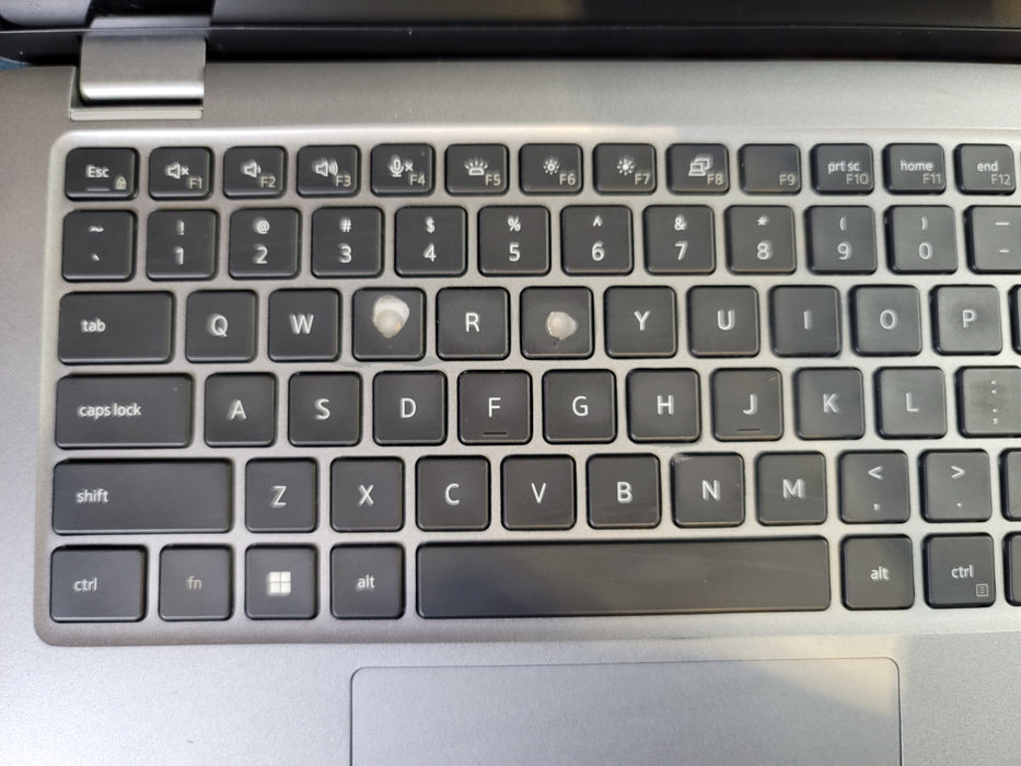 Dell Latitude 3340 13" i5-1335U 16GB DDR5 256GB NVMe READ