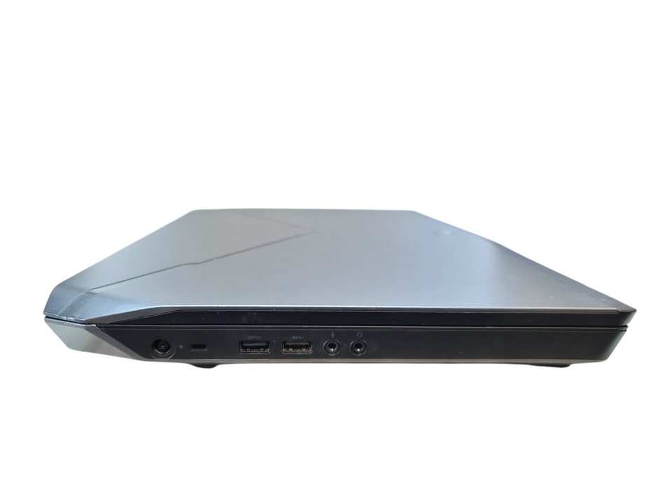 Alienware 17 R3 17" i7-6700HQ 16GB DDR4 GTX 970M 256GB M.2 SSD READ