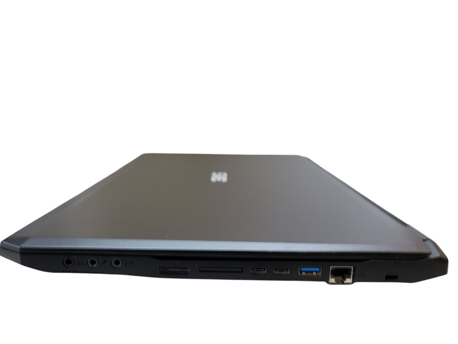 Clevo NoteBook 15.6" i7-7700HQ 16GB DDR4 GTX 1060 256GB SSD FOR PARTS/REPAIR