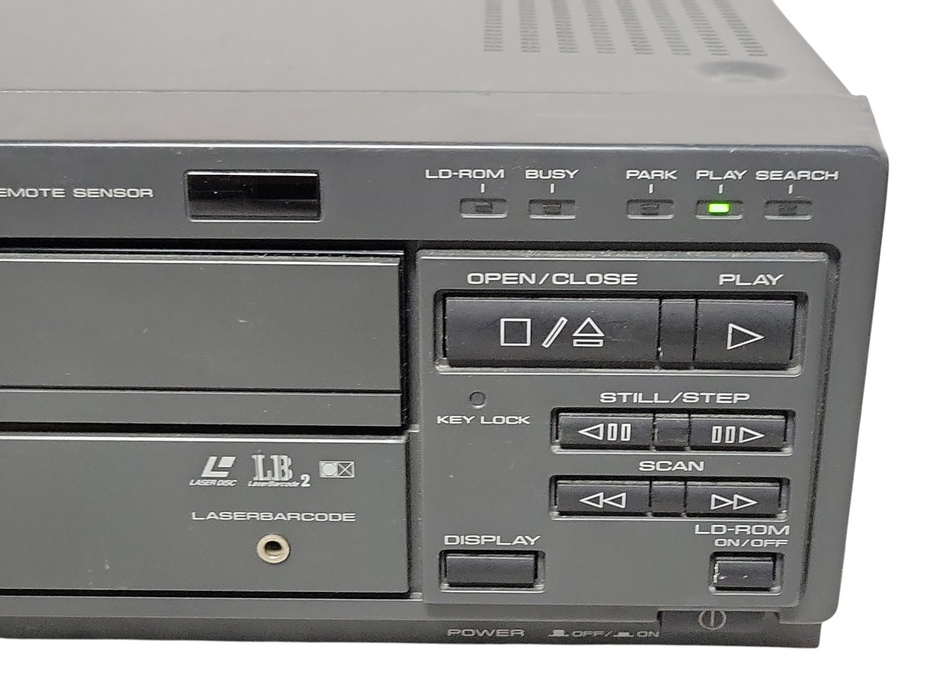 Pioneer LD-V4400 Laser Disc Player - No Remote, Powers on, READ
