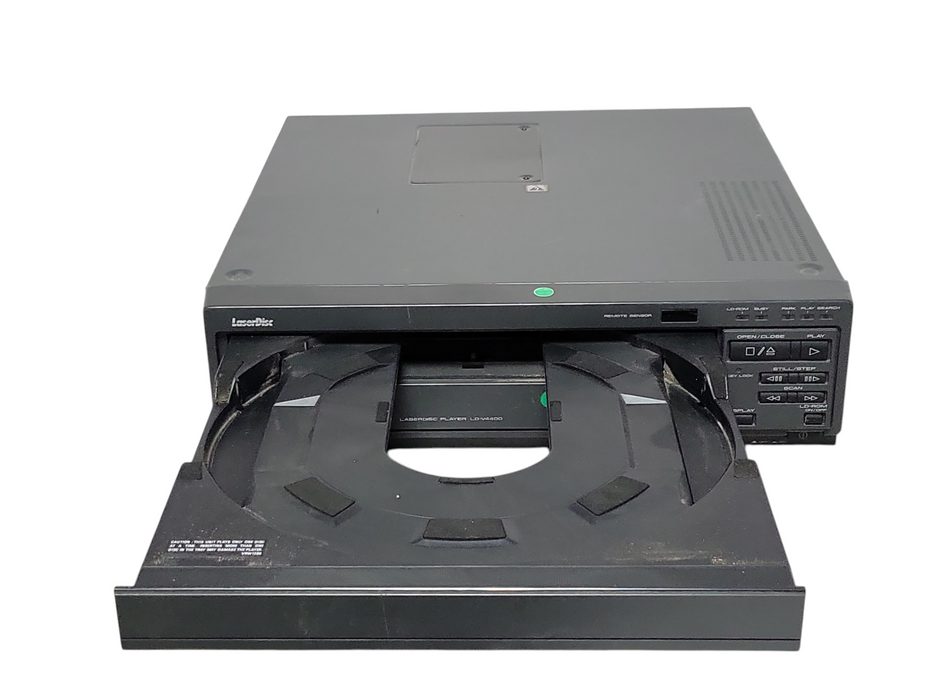 Pioneer LD-V4400 Laser Disc Player - No Remote, Powers on, READ