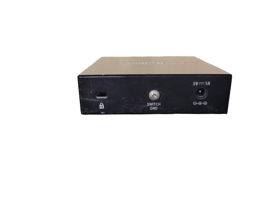 D-Link 5-Port Gigabit Metal Desktop Switch ( DGS-105)