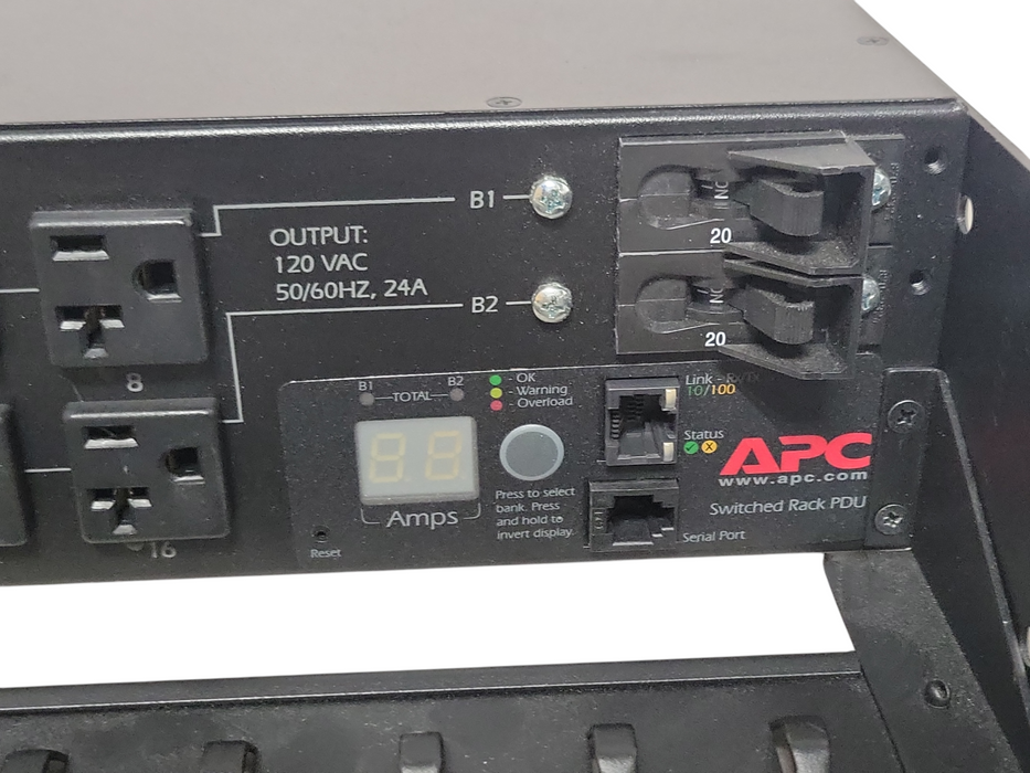 APC AP7902 Switched Power Distribution Unit