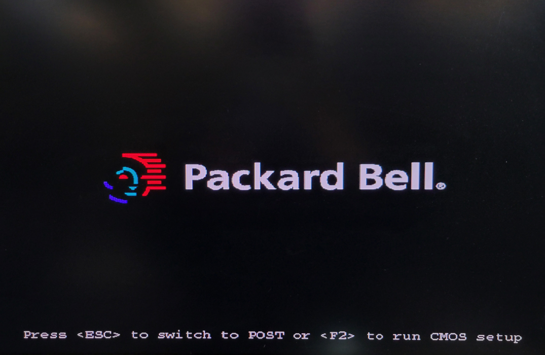 Packard Bell - Intel Celeron 600EB 64MB RAM NO HDD