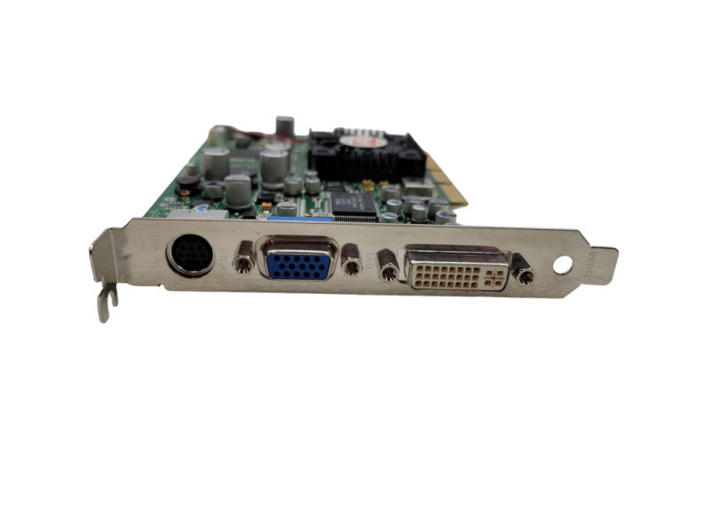 ATI RADEON 8500LE 64MB 230/230 AGP %