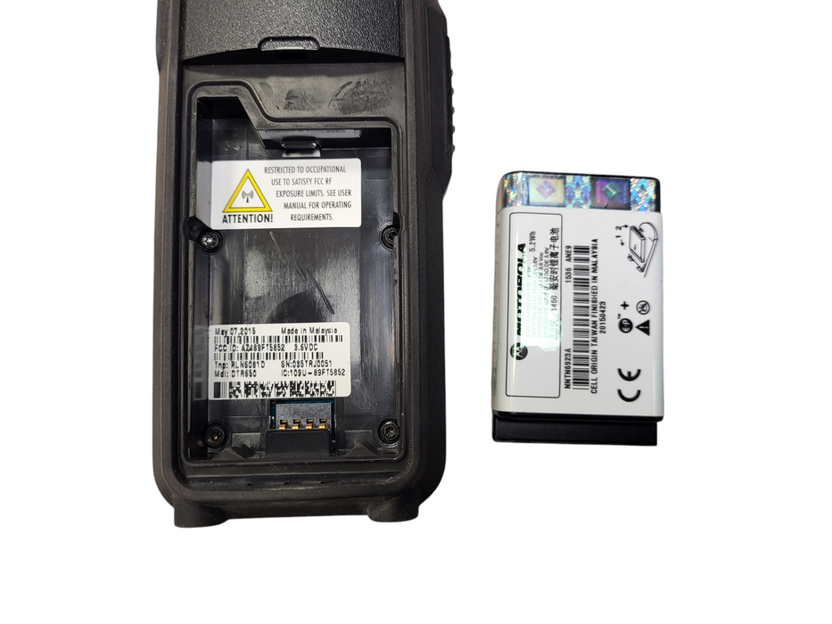 MOTOROLA DTR650 HANDHELD DIGITAL TWO-WAY RADIO PORTABLE
