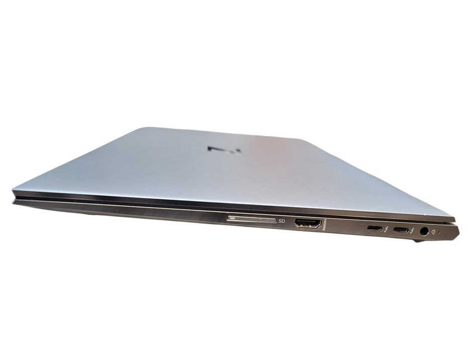 HP ZBook Studio 15.6" G8 i7-11850H 32GB DDR4 Quadro T1200  256GB NVMe