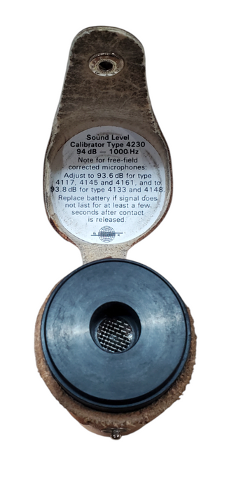 Bruel & Kjaer Sould Level Calibrator Type 4230 *READ*