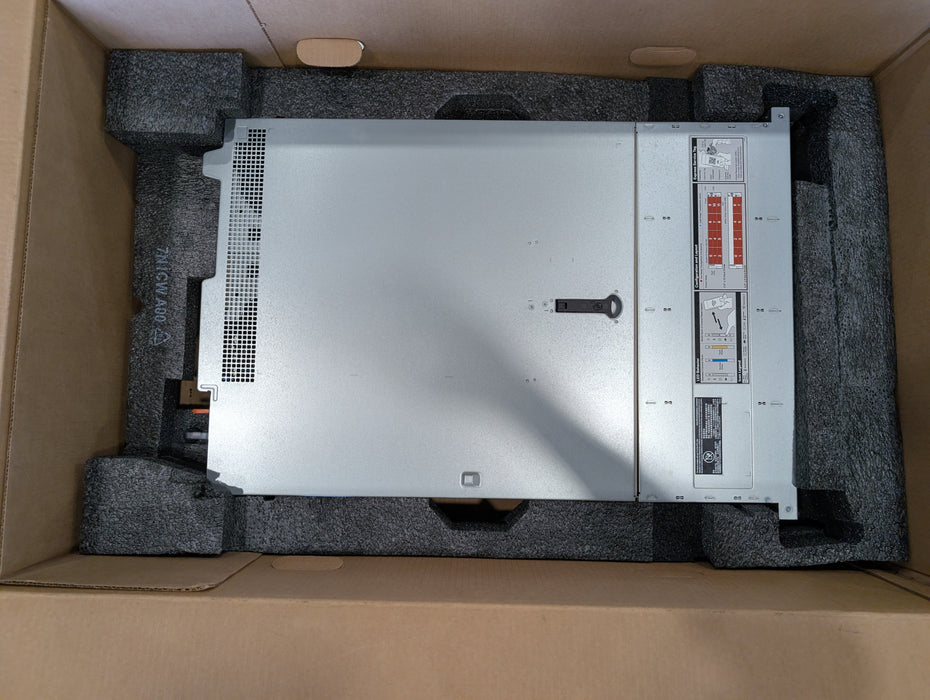 Dell PE R540 2U, Xeon Bronze 3204, 16GB DDR4, H330, No HDD, 495W PSU w/ Box