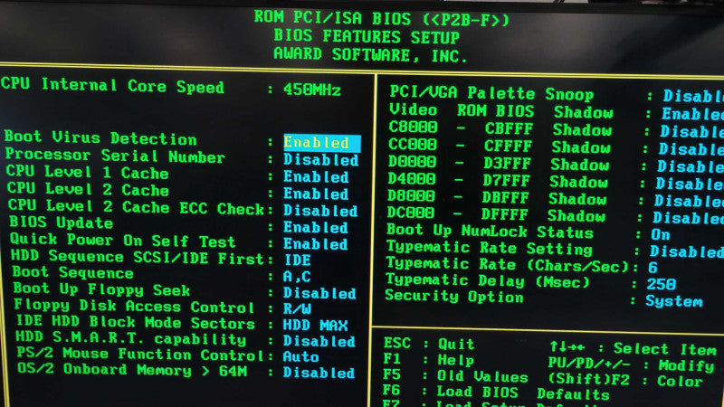 Intel Pentium III @ 450Mhz | 128MB RAM | NO HDD | RAGE PRO TURBO PCI GPU %