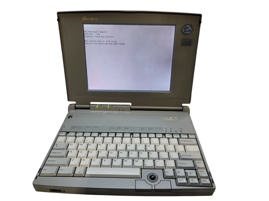 VINTAGE LAPTOP AST Bravo NB 4/33s Intel 486 4MB RAM 120MB HDD