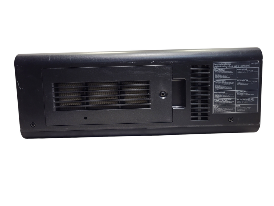 Panasonic PT-DZ680 WUXGA Home Cinema DLP Projector Lamp hour: 1905h No remote