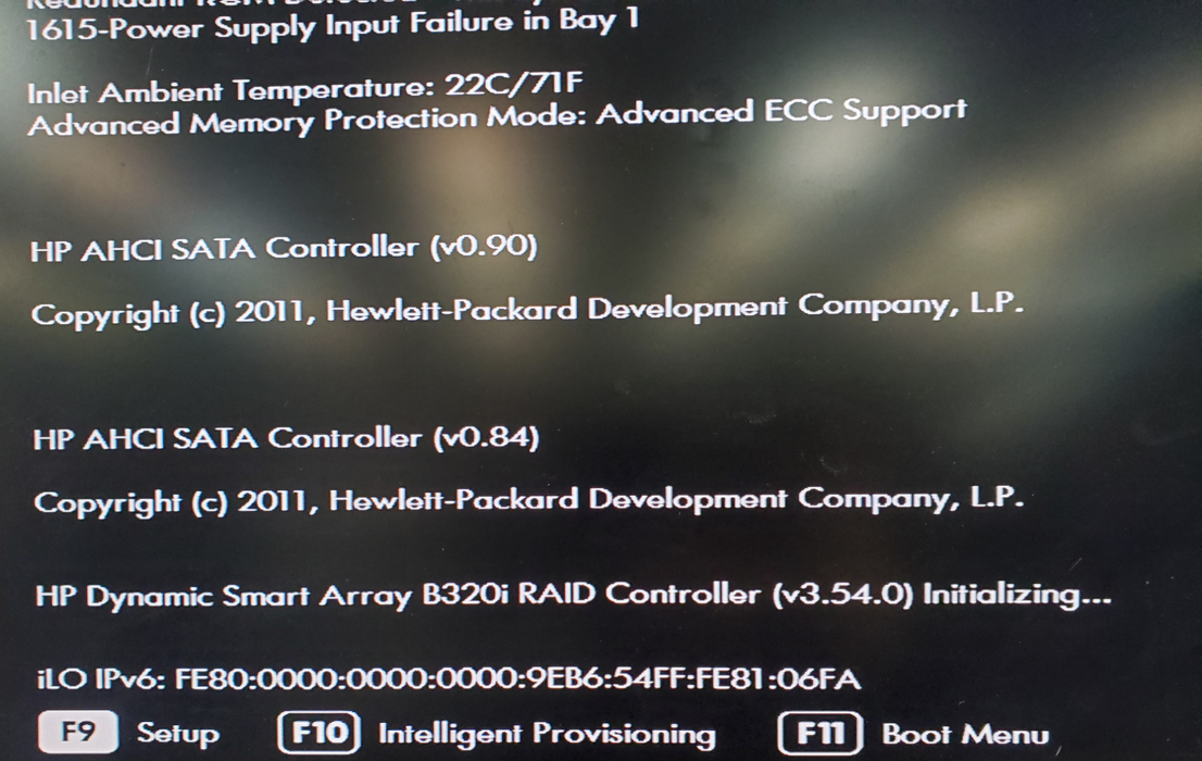 HP ProLiant DL360e Gen8 - 2x Xeon E5-2403 0, 32DDR3, B320i - No HDD