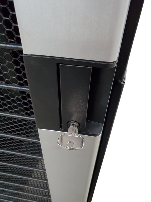 Dell PowerEdge 4220 42U Server Rack Enclosure