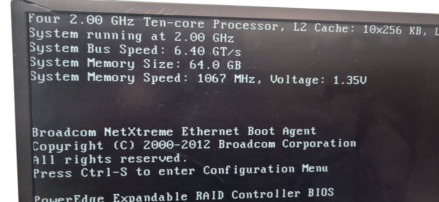 Dell R810 Server 4x Xeon  E7-4850 CPUs | 64GB DDR3 | H700 |2x 1100W| No HDD