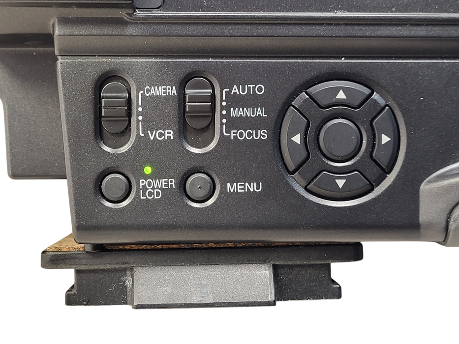 Panasonic AG-DVC20P MiniDV Camcorder W/ Charger, 2x Battery, Cleaning tape, Tape