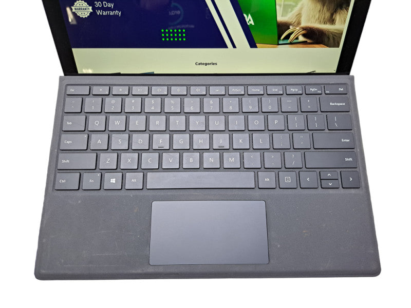 Microsoft Surface Pro 5 (1796) - i7-7660U, 8GB RAM, 256GB SSD + Keyboard