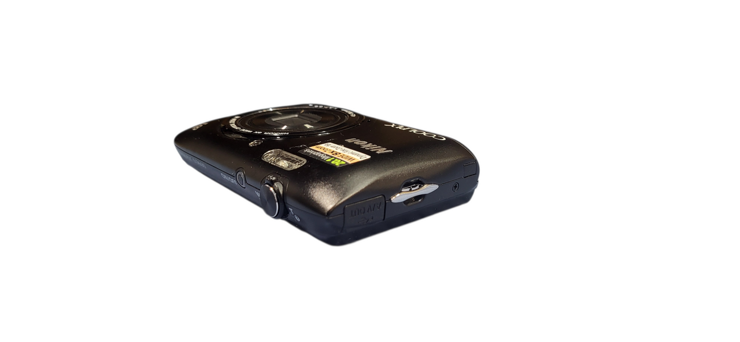 Nikon Coolpix S3600 Silver Compact Digital Camera 20.1MP 8x Zoom