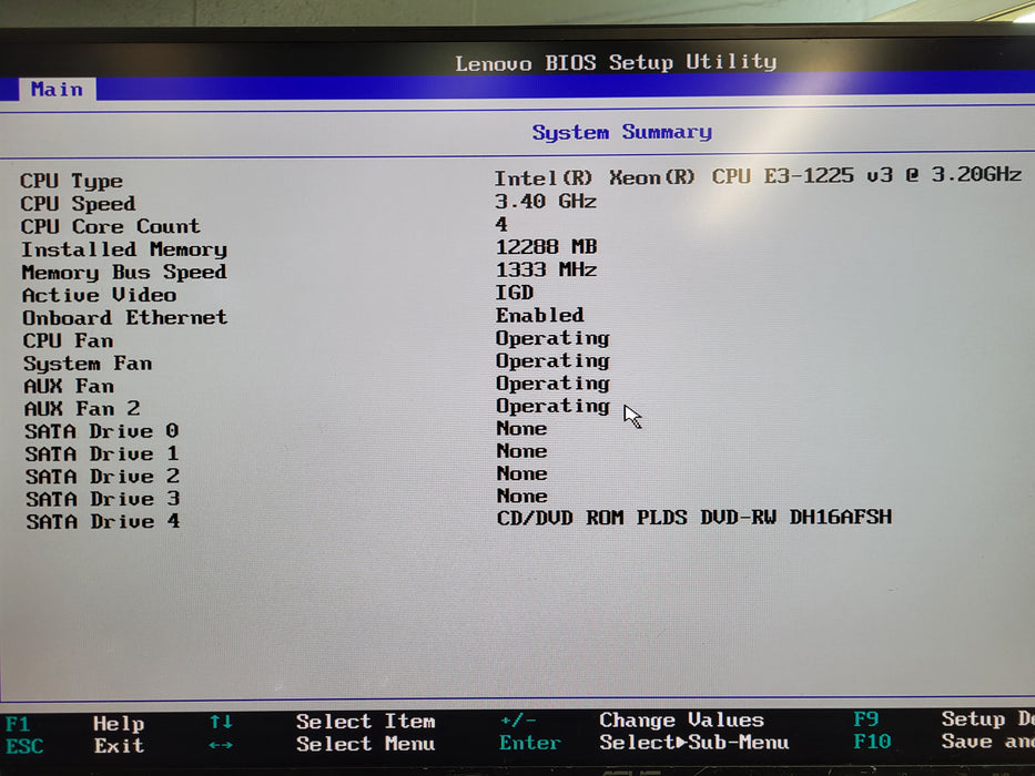 Lenovo ThinkServer TS440 Intel Xeon E3-1225 v3 @ 3.20Ghz 12GB DDR3 9240-8i