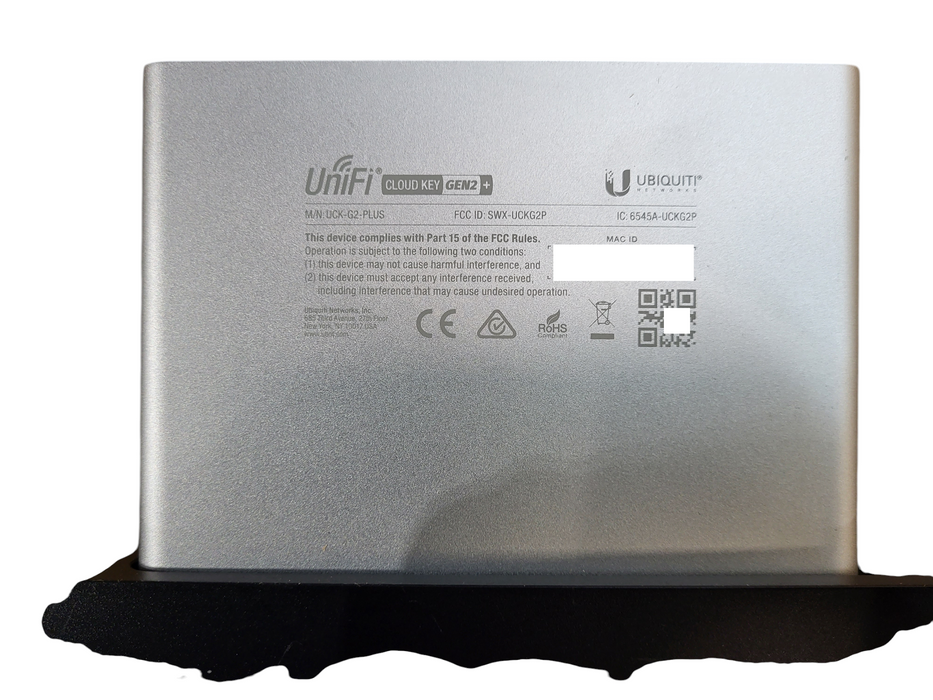 Ubiquiti UniFi Cloud Key Gen2 + Packet Networking Device UCK-G2-PLUS w/ CKG2-RM