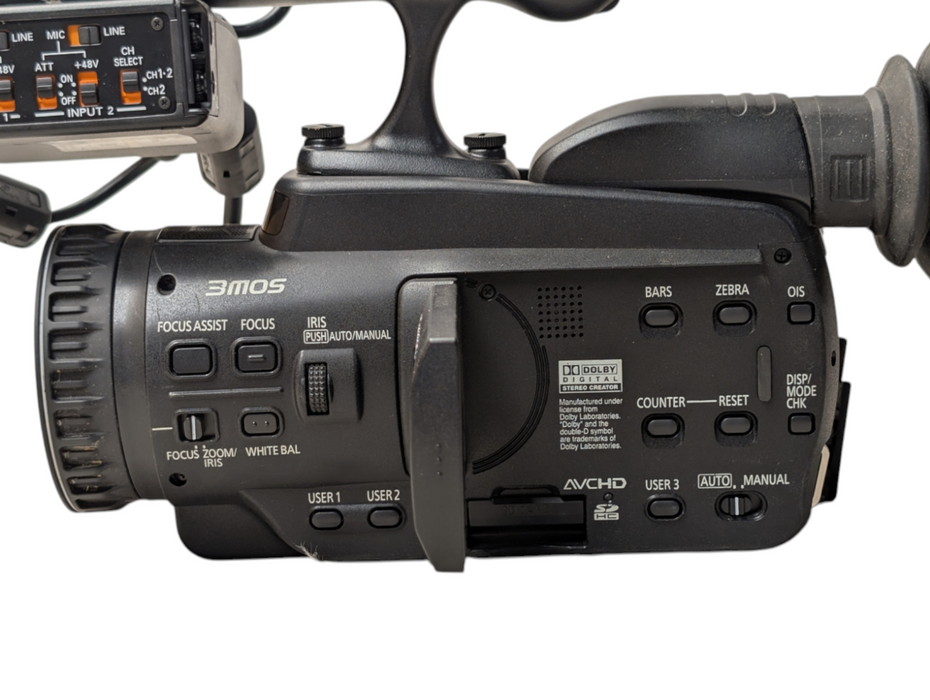 Panasonic AG-HMC40P 3MOS HD AVCCAM Video Camera/Camcorder 121 Hours