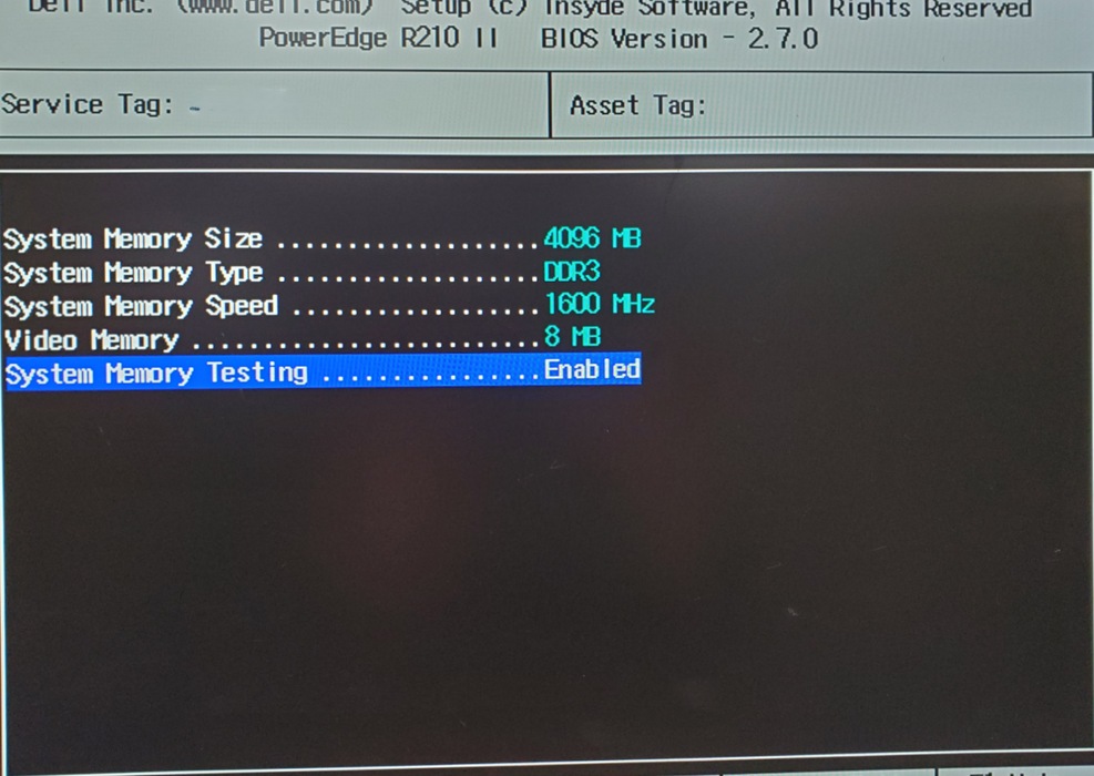 Dell PowerEdge R210 II - 1x Xeon E3-1220 v2, 4GB DDR4 - No HDD
