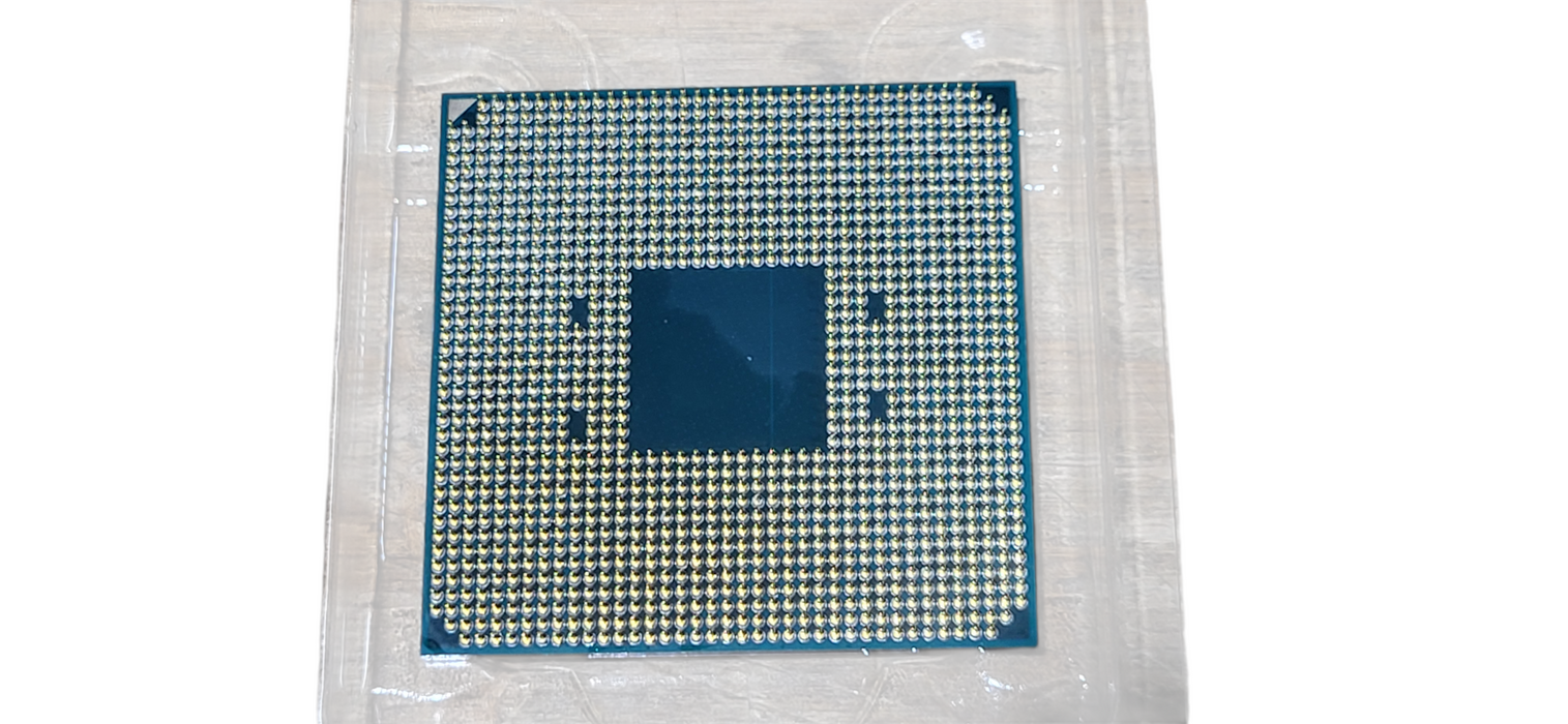 AMD Ryzen 7 3700X 8-Core 3.6 GHz (4.4 GHz Max Boost) W/ Fan & Box
