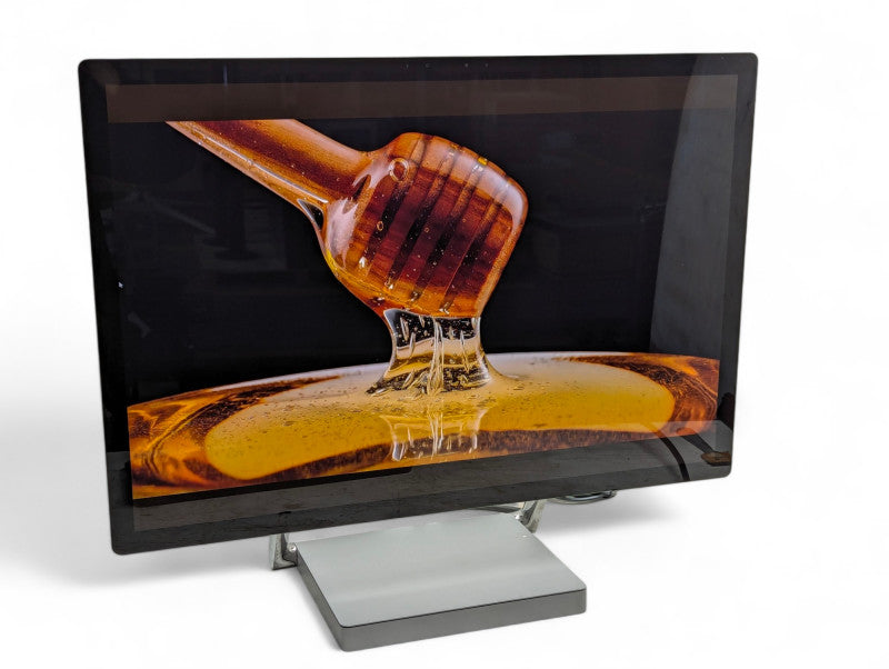 Surface Studio 28 inch AIO Intel i5-6640HQ 8GB RAM 1TB, GTX 965M 2GB,  READ Q