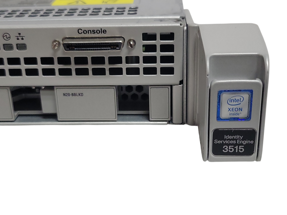 Cisco C220 M4 Intel Xeon E5-2620v3 2.40GHz 16GB DDR4, 1x PSU, 8x 2.5" HDD Bays