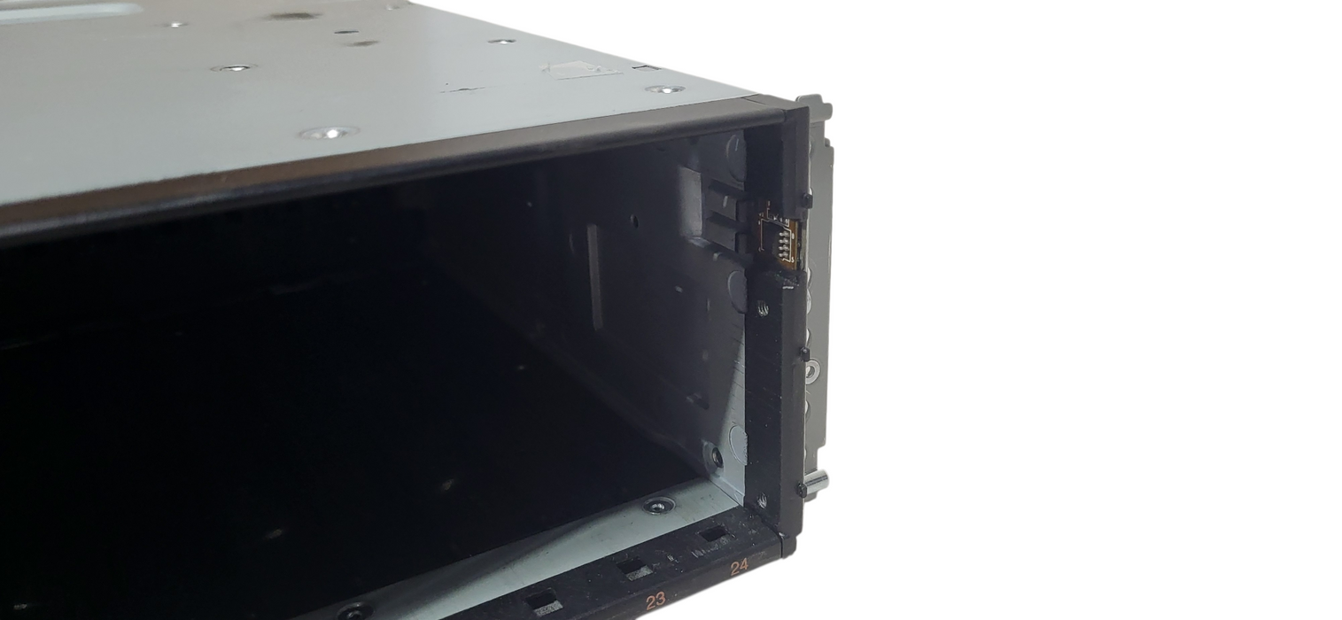 IBM Storwize V7000 Gen2 2076-624 Xeon E5-2618L V4, No RAM,  Dual Controller|READ