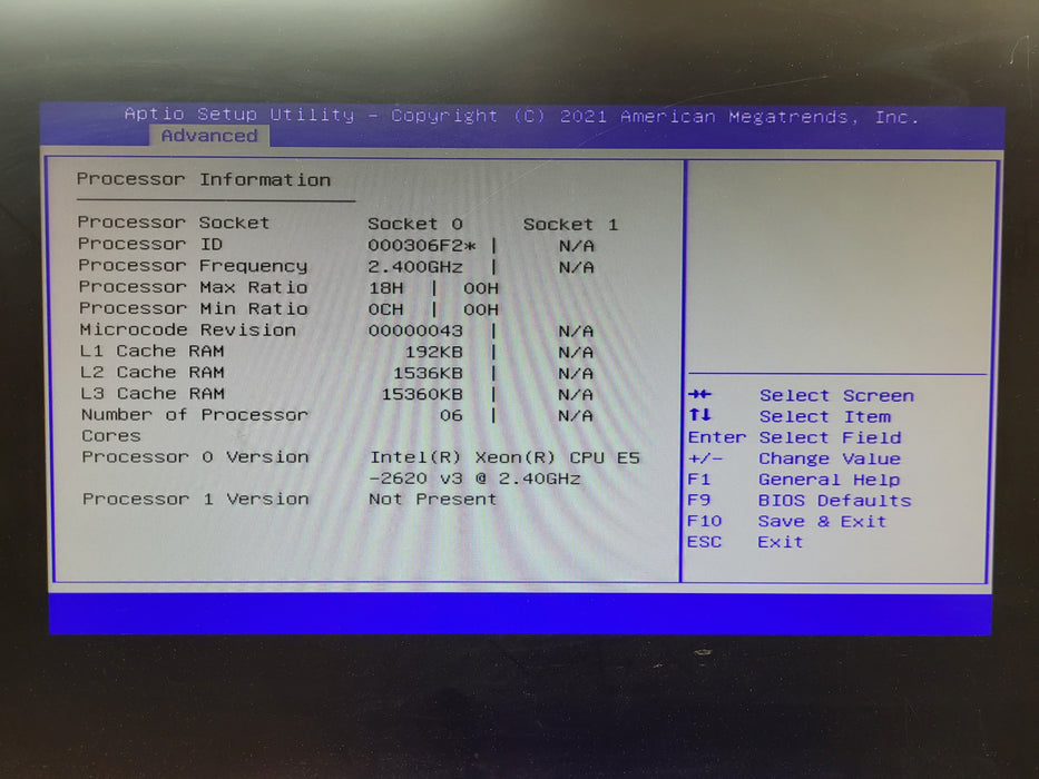 Cisco UCS C220 M4 1U Server | 1x Xeon E5-2620 v3 @2.40GHz, 16GB DDR4, 12G RAID