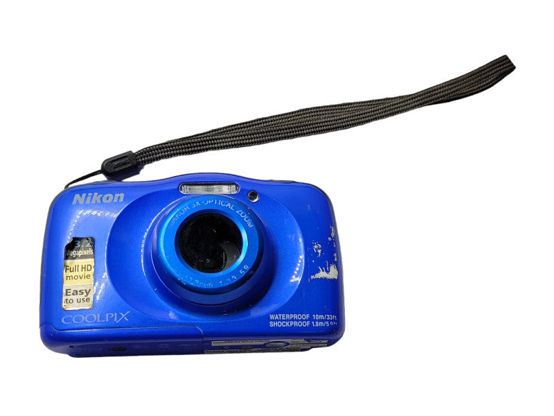 Nikon Coolpix W100 Digital Camera waterproof, READ _