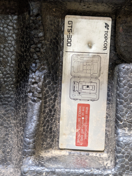 TOPCON GTX-300 Total Station Survey Equipment Please READ