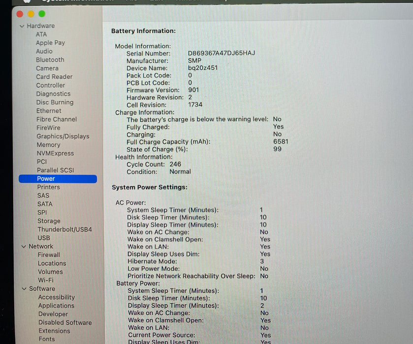Apple MacBook Pro 15" 2019 i9-9980HK Radeon Pro 560X 32GB RAM 512GB SSD READ